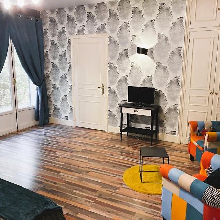 Bed and Breakfast Les Genebruyeres - L'Histoire D'Un Reve Aubigny-sur-Nère Esterno foto